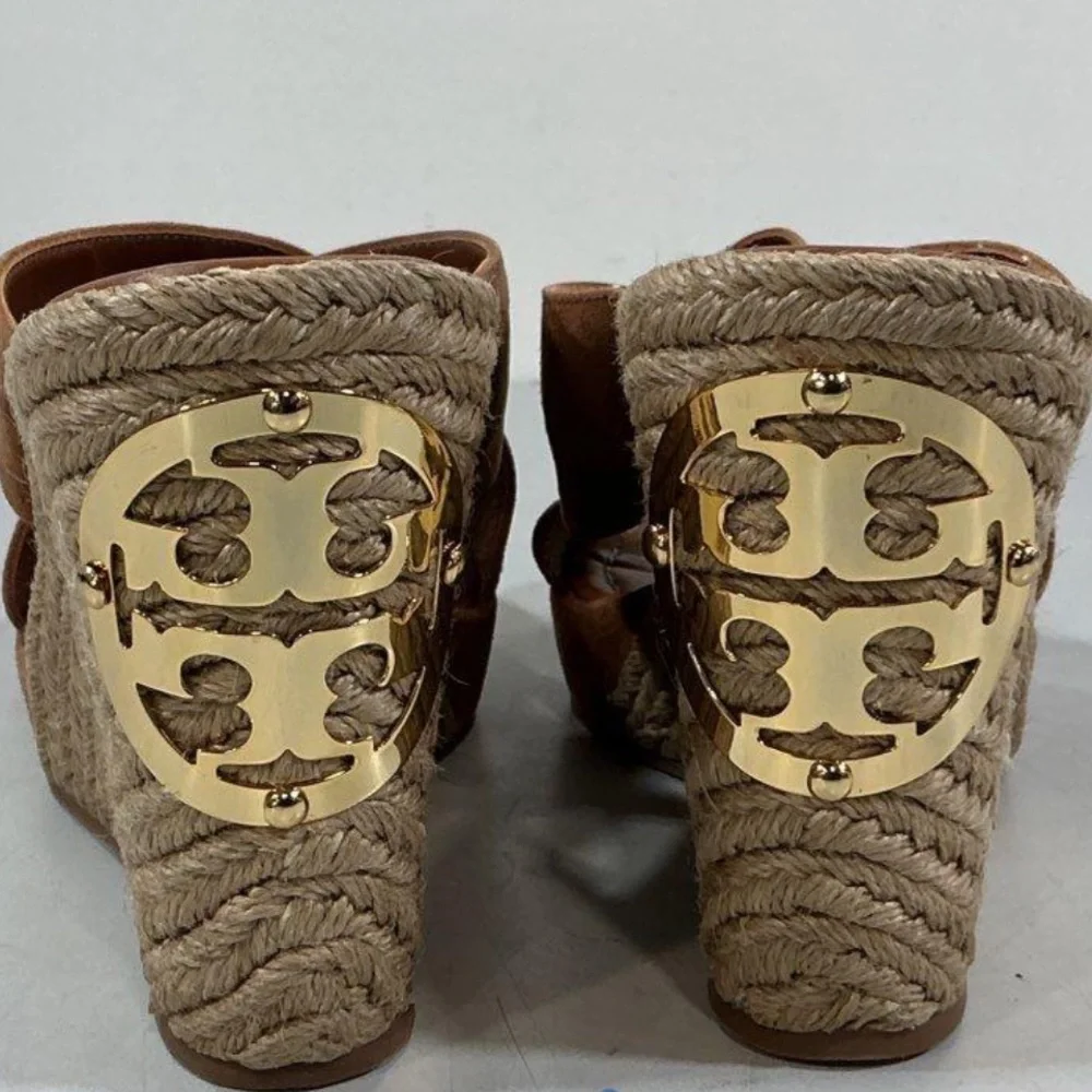 Tory Burch very good